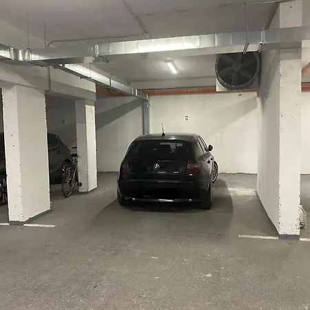 Kashmir Deluxe With Parking *