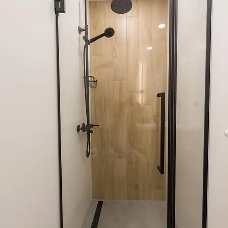 Kashmir Deluxe With Parking * Burgaz